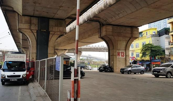 Hà Nội đề xuất tiếp tục được trông giữ phương tiện dưới 4 gầm cầu