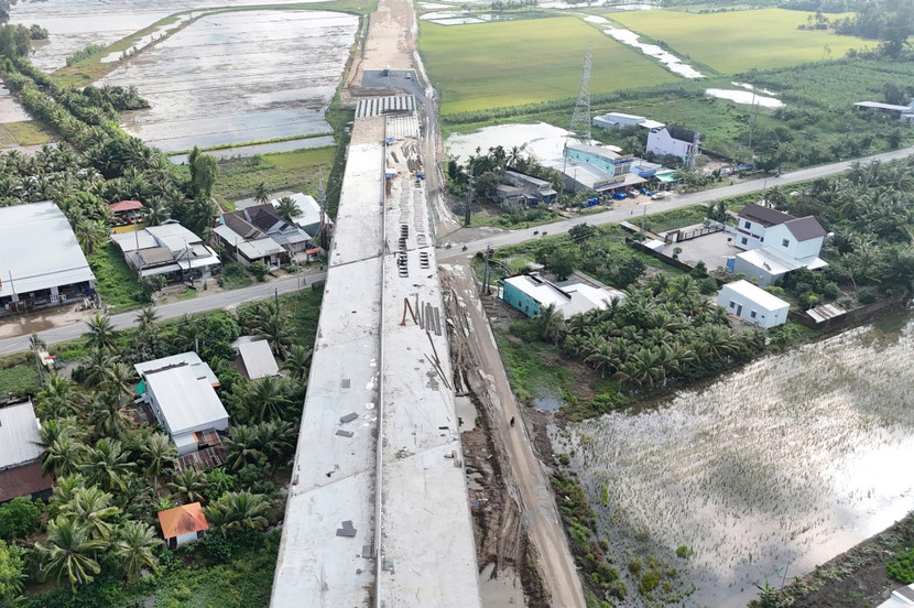 Đề xuất xây trạm dừng nghỉ trên cao tốc Cần Thơ- Hậu Giang làm 2 giai đoạn Đề xuất xây trạm dừng nghỉ trên cao tốc Cần Thơ- Hậu Giang làm 2 giai đoạn