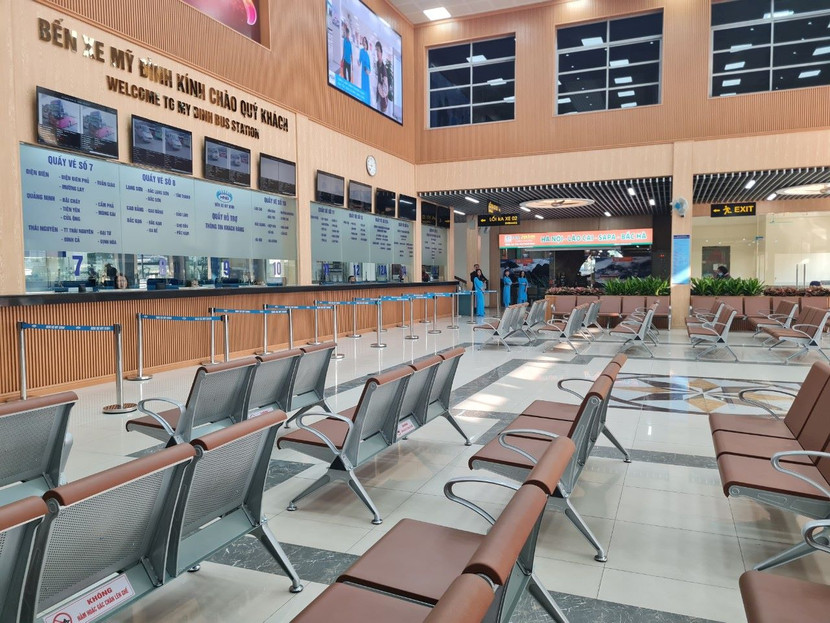 Bến xe Mỹ Đình vừa đưa vào hoạt động nhà chờ chất lượng cao cho hành khách Bến xe Mỹ Đình vừa đưa vào hoạt động nhà chờ chất lượng cao cho hành khách