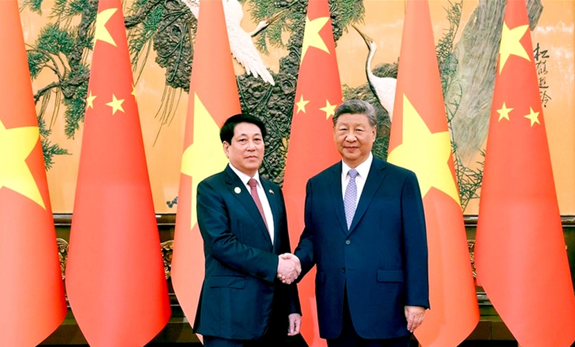 Tổng Bí thư, Chủ tịch nước Trung Quốc Tập Cận Bình đón Chủ tịch nước Lương Cường