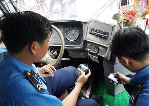 Hà Nội sẽ tạm dừng cấp phù hiệu, Giấy phép kinh doanh với doanh nghiệp vi phạm về truyền dữ liệu giám sát hành trình Hà Nội sẽ tạm dừng cấp phù hiệu, Giấy phép kinh doanh với doanh nghiệp vi phạm về truyền dữ liệu giám sát hành trình