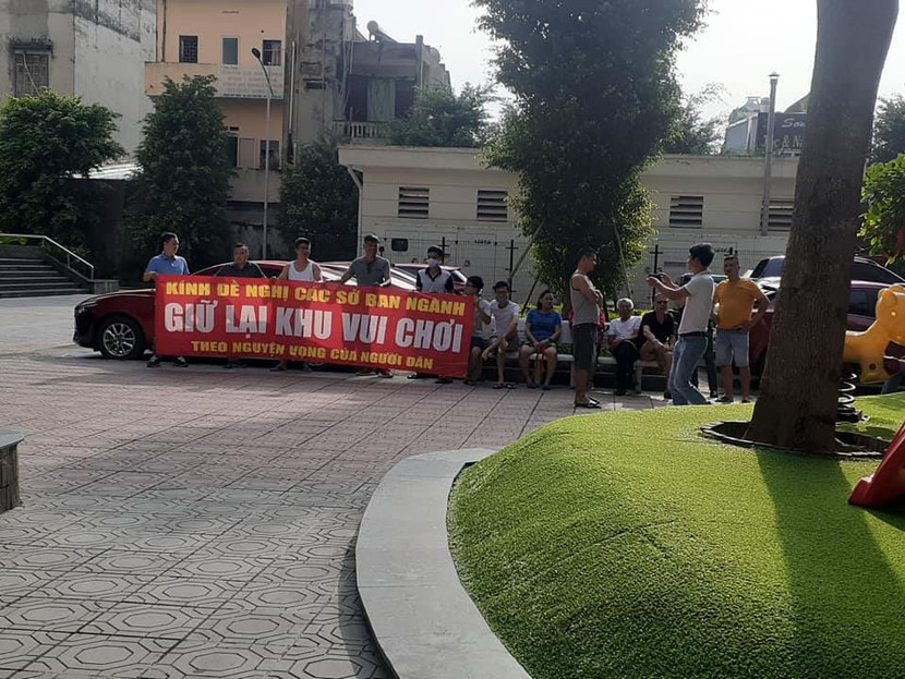 Cư dân dự án The Vesta Phú Lãm phản đối chủ đầu tư phá bỏ khu vui chơi trẻ em để làm bãi đỗ xe