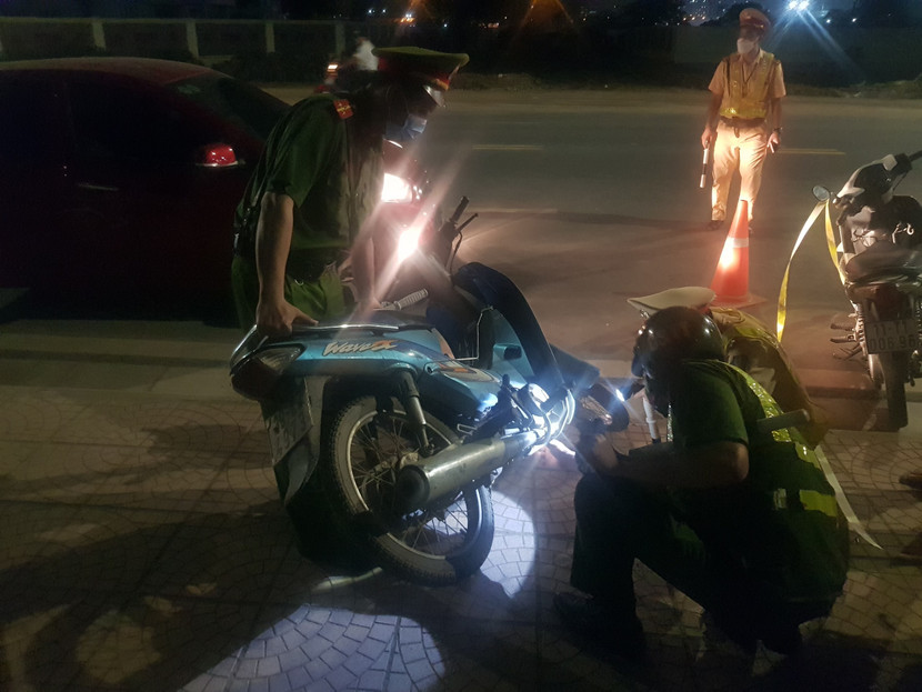 Lực lượng Công an xã Ninh Hiệp, huyện Gia Lâm tham gia điều tra, xác minh vụ việc Lực lượng Công an xã Ninh Hiệp, huyện Gia Lâm tham gia điều tra, xác minh vụ việc