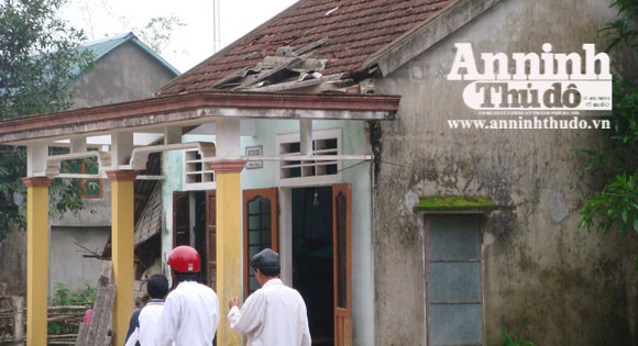 Lốc xoáy làm tốc hàng chục nhà dân ảnh 1 Lốc xoáy làm tốc hàng chục nhà dân ảnh 1