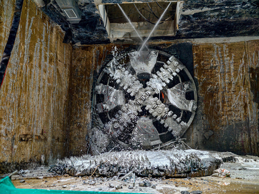 Sau gần 1,5 năm thi công, máy TBM số 1 Thần tốc đã về đích như kế hoạch