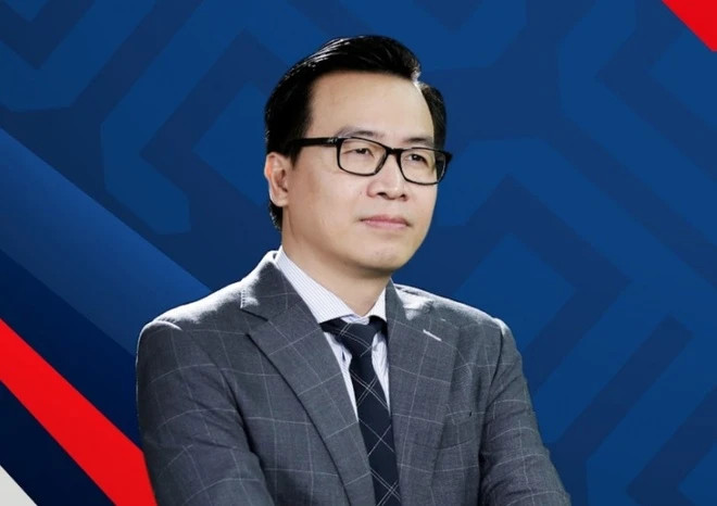 Bình luận viên Tạ Biên Cương Bình luận viên Tạ Biên Cương