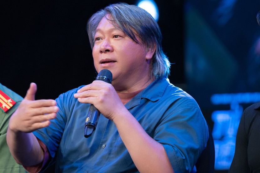 Đạo diễn Hàm Trần