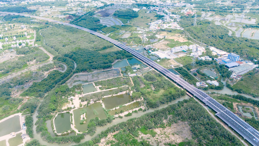 Hiện tại, VEC đã thông xe tạm 2 đoạn trên cao tốc Bến Lức- Long Thành