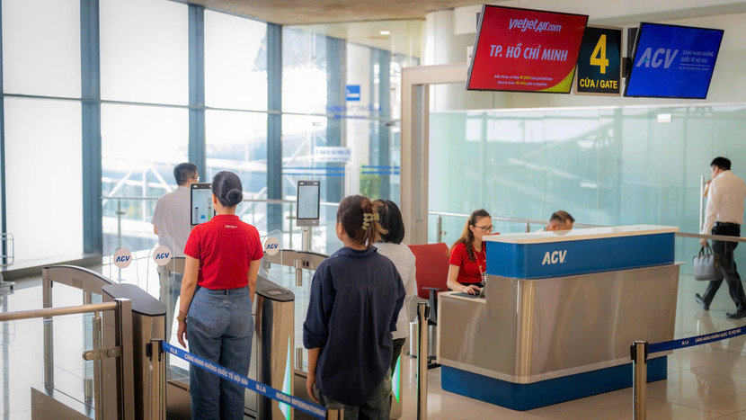 Công nghệ làm thủ tục lên máy bay bằng sinh trắc học giúp rút nhanh quá trình Công nghệ làm thủ tục lên máy bay bằng sinh trắc học giúp rút nhanh quá trình