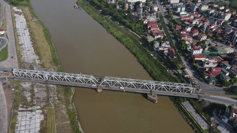 Cầu Đuống cũ cách cầu Đuống mới 16,5km, sẽ được tháo dỡ sau khi cầu mới hoàn thành