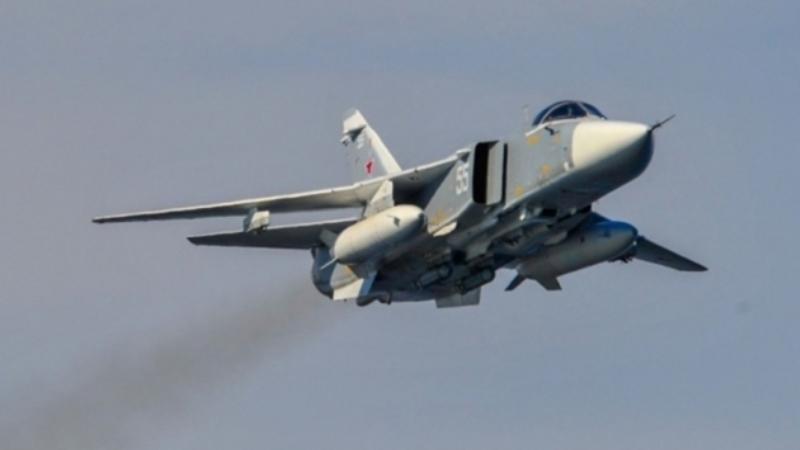 Máy bay ném bom tiền tuyến Su-24 của Nga tham gia diệt khủng bố ở Syria