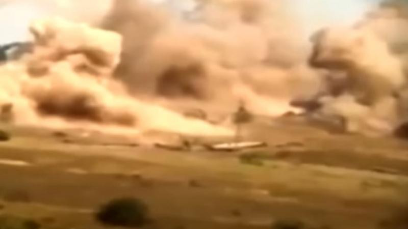 Pháo binh của Lực lượng vũ trang Ukraine giáng những đòn mạnh mẽ vào vùng ngoại ô Donetsk, ngày 6-2-2021