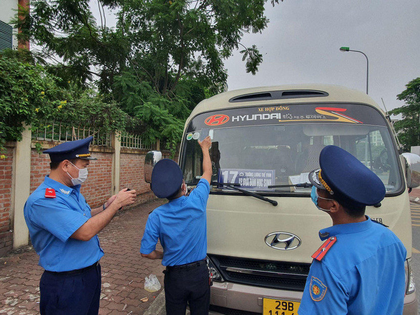 Kiểm tra tình trạng đăng kiểm của các xe chở học sinh