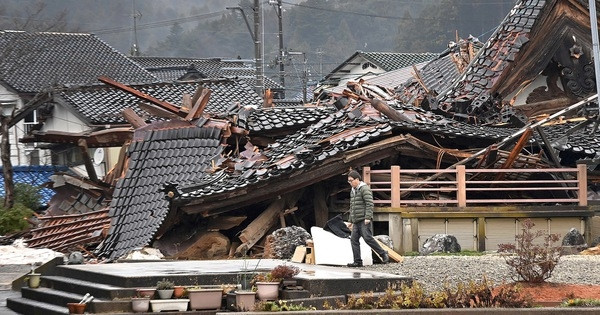 Cảnh tan hoang trong trận động đất mạnh hôm 1-1-2024 tại bán đảo Noto, Nhật Bản