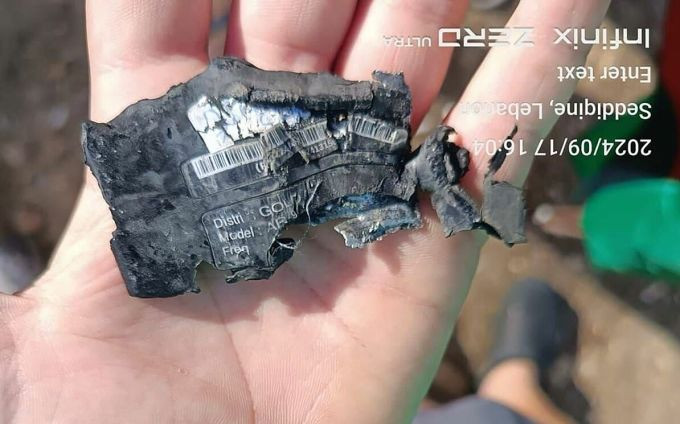 Hình ảnh lan truyền trên mạng về một máy nhắn tin phát nổ