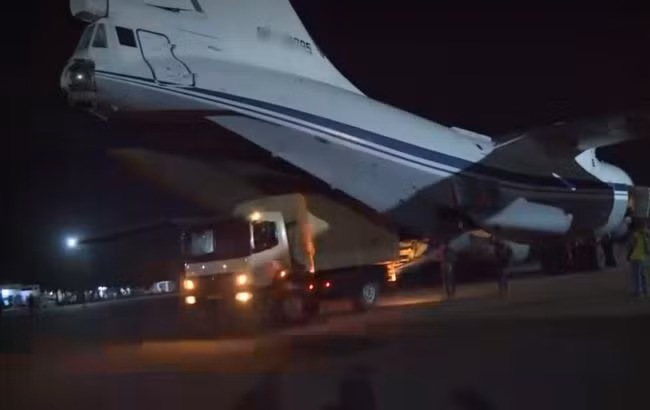 Máy bay vận tải quân sự Nga