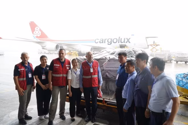 Đoàn chuyên gia Thuỵ Sĩ đến Việt Nam cứu trợ thiên tai