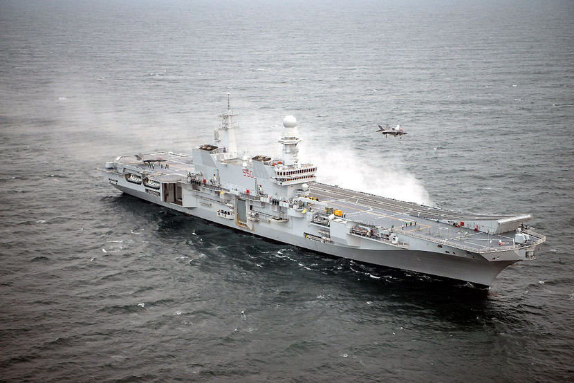 Tàu sân bay Cavour của Hải quân Italy
