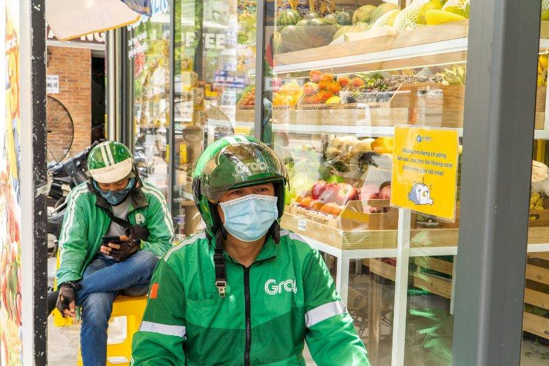 Grab tặng đối tác tài xế gói bảo hiểm PTI- Vững Tâm trong dịch Covid-19