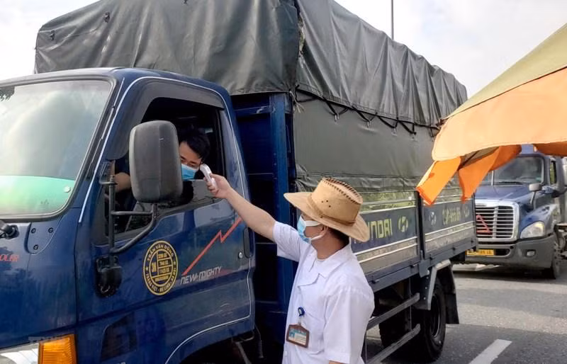 Bộ GTVT đã chỉ đạo lập “luồng xanh” cho vận tải hàng hóa ra vào TP.HCM và các địa phương phía Nam