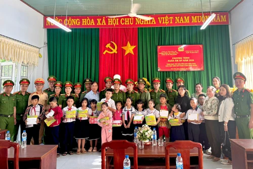 Cụm thi đua số 3 Công an Thủ đô: Lan tỏa yêu thương, vì bình yên cuộc sống tại Đắk Lắk.