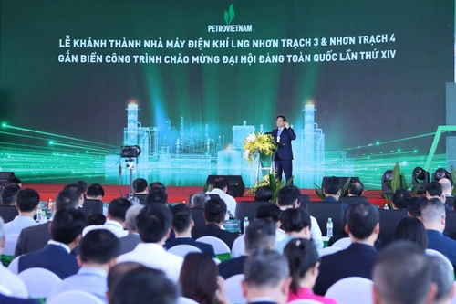 Thủ tướng bấm nút vận hành tổ hợp điện khí LNG đầu tiên của Việt Nam
