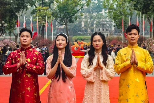 Mãn nhãn không gian hoa xuân "kỷ lục" vừa khai mạc tại vườn hoa Lý Thái Tổ