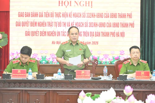 Giám đốc CATP Hà Nội quán triệt nguyên tắc "3 không" trong lập lại trật tự đô thị và an toàn giao thông