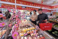 Nhiều chợ, siêu thị mở cửa trở lại, giá cả hàng hóa cơ bản ổn định