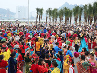 [ẢNH] Vũ điệu đường phố nóng bỏng khuấy động Carnaval Hạ Long 2019