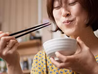 [ẢNH] 10 thói quen ăn uống lành mạnh giúp bạn tăng tuổi thọ