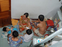 Kinh ngạc cảnh sống chật chội trong những ngôi nhà siêu nhỏ