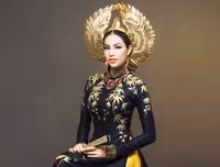 Những trang phục dân tộc Việt Nam từng chinh chến tại Miss Universe