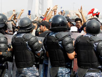 [ẢNH] Iraq tan hoang vì biểu tình biến thành bao động