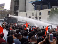 [ẢNH] Iraq tan hoang vì biểu tình biến thành bao động