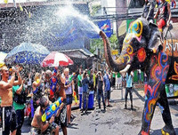 Ngỡ ngàng trước các phong tục độc đáo đón năm mới trên thế giới