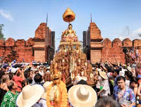 Ngỡ ngàng trước các phong tục độc đáo đón năm mới trên thế giới