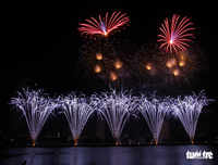 Pháo hoa quốc tế Đà Nẵng: Hình ảnh ấn tượng về cuộc so tài giữa Anh và Trung Quốc