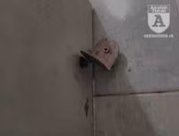 [Ảnh] Công viên Cầu Giấy: Hãi hùng vào nhà vệ sinh công cộng bẩn thỉu