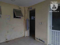 [Ảnh] Công viên Cầu Giấy: Hãi hùng vào nhà vệ sinh công cộng bẩn thỉu