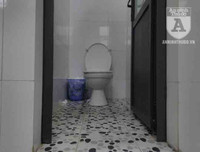 [Ảnh] Công viên Cầu Giấy: Hãi hùng vào nhà vệ sinh công cộng bẩn thỉu