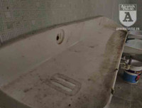 [Ảnh] Công viên Cầu Giấy: Hãi hùng vào nhà vệ sinh công cộng bẩn thỉu