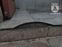 [Ảnh] Công viên Cầu Giấy: Hãi hùng vào nhà vệ sinh công cộng bẩn thỉu