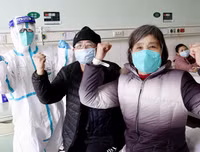 [ẢNH] Những hiểu lầm tai hại khi sử dụng khẩu trang giữa đại dịch corona