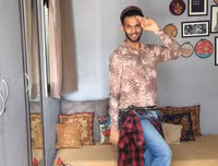 [ẢNH] Eshan Hilal: Từ chàng trai bị soi mói giới tính đến nam vũ công belly dance
