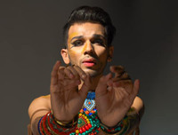 [ẢNH] Eshan Hilal: Từ chàng trai bị soi mói giới tính đến nam vũ công belly dance