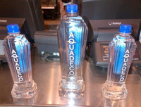 [ẢNH] Những chai nước lọc có thiết kế lạ mắt và mức giá cao không ngờ tới