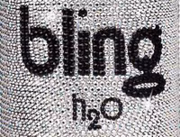 [ẢNH] Những chai nước lọc có thiết kế lạ mắt và mức giá cao không ngờ tới