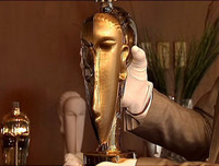 [ẢNH] Những chai nước lọc có thiết kế lạ mắt và mức giá cao không ngờ tới