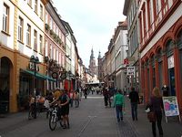 [ẢNH] Nhiều quốc gia đề xuất cấm ô tô chạy bằng xăng dầu